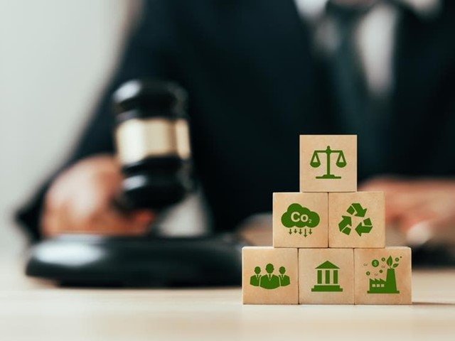 ¿Por qué confiar en nuestros abogados en Vigo?